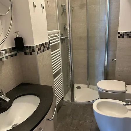 Last Minute Servizio Navetta Gratuito Per Autodromo, Stazione E Aeroporto Di Bologna Full Optional Vista Panoramica Per Ospitare Fino Ad 8 Persone Apartamento *