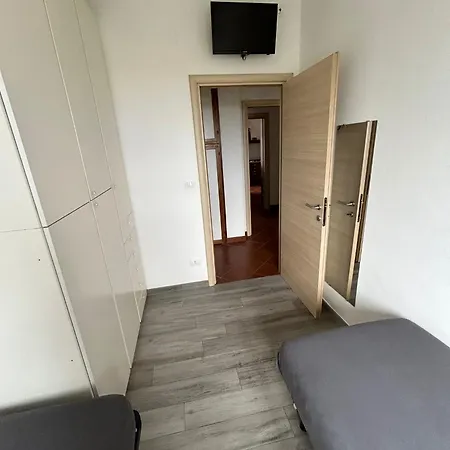 Last Minute Servizio Navetta Gratuito Per Autodromo, Stazione E Aeroporto Di Bologna Full Optional Vista Panoramica Per Ospitare Fino Ad 8 Persone * Ίμολα